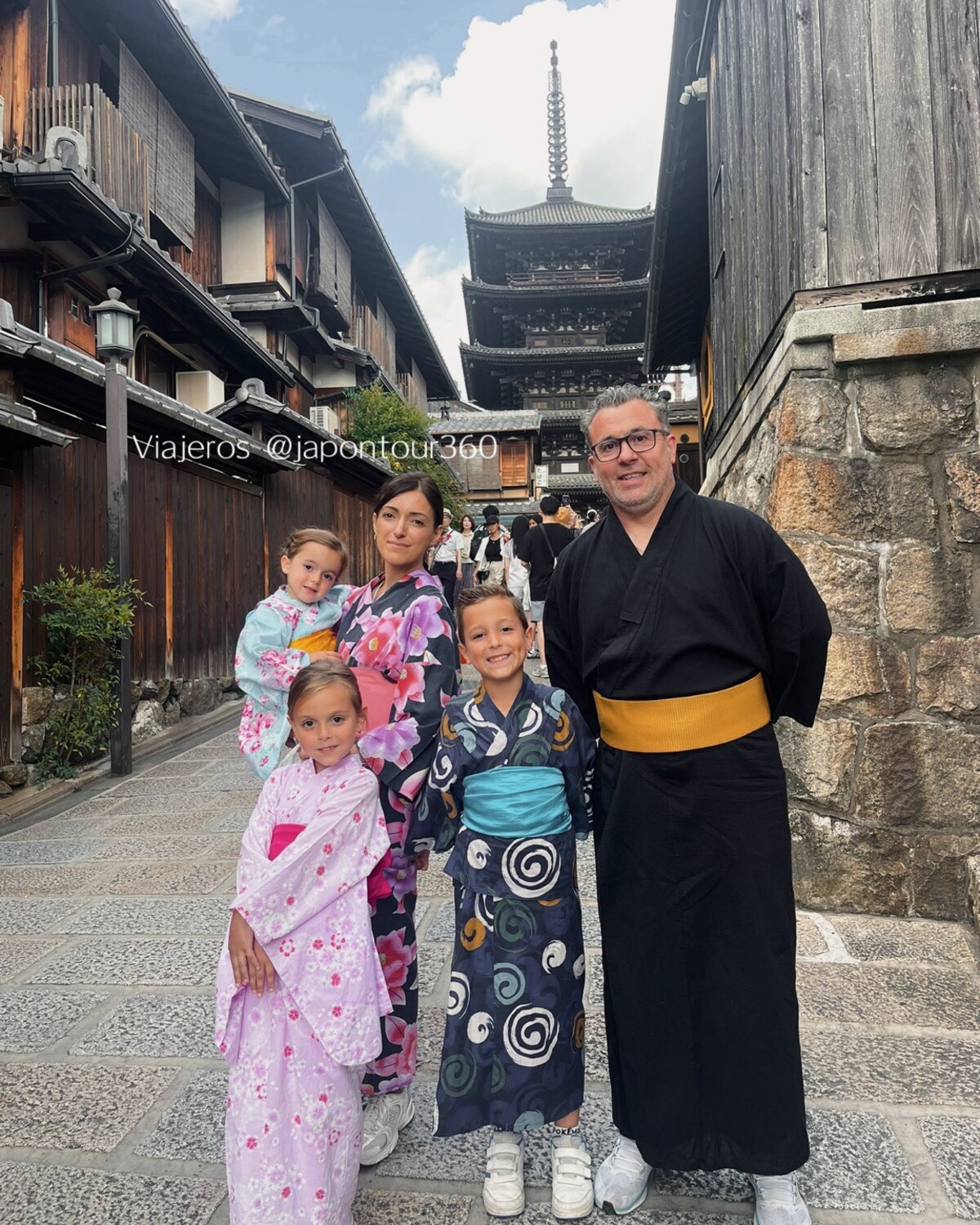 Familia JAPAN360 en Kioto